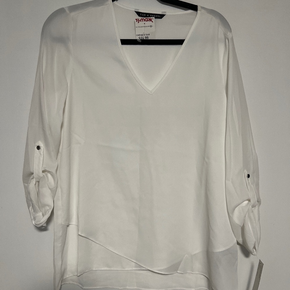 Zac & Rachel white flowy top ✨NWT